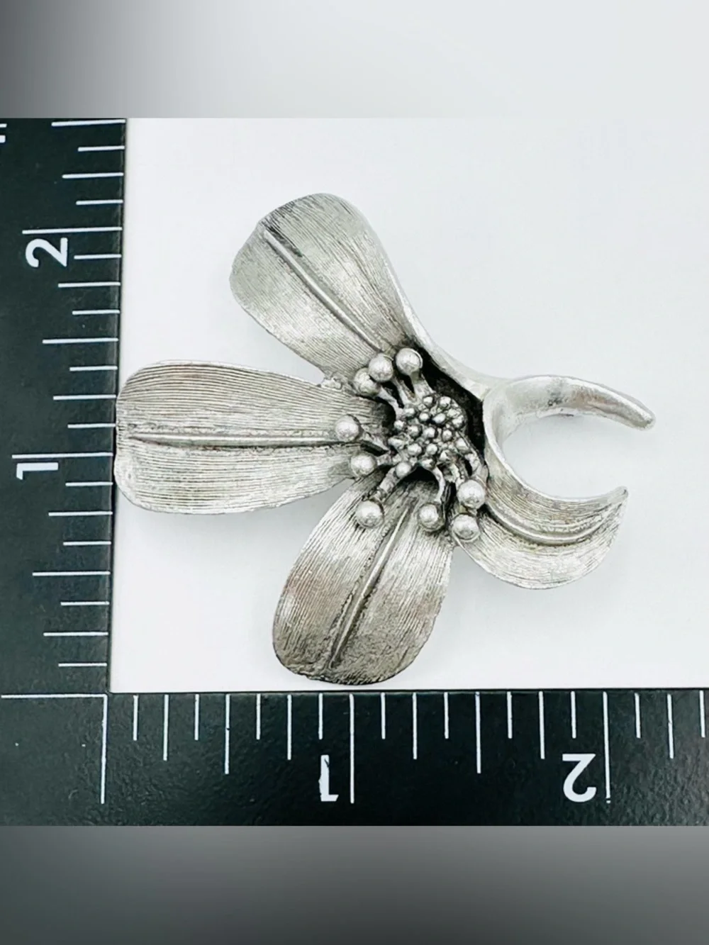 Emmons Signed Vintage Silver Tone Flower Brooch